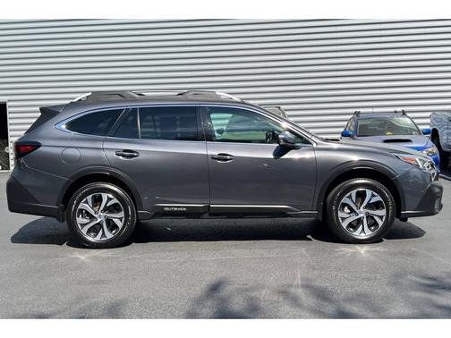2022 Subaru Outback Touring