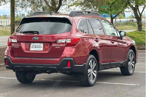 Crimson Red Pearl 2019 Subaru Outback 3.6R Limited