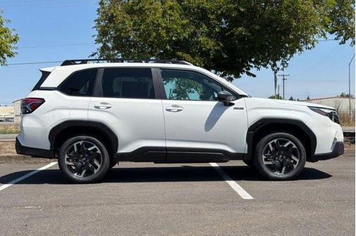 Crystal White Pearl 2026 Subaru Forester Premium