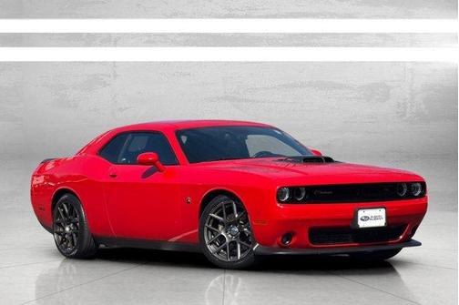2016 Dodge Challenger 392 Hemi Scat Pack Shaker