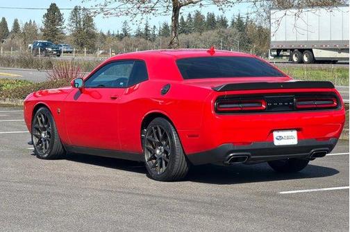 2016 Dodge Challenger 392 Hemi Scat Pack Shaker