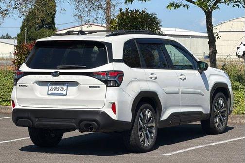 Crystal White Pearl 2025 Subaru Forester Touring