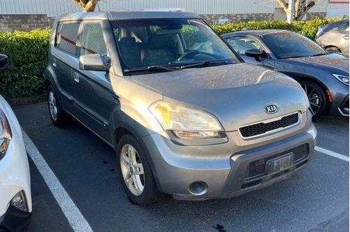 2010 Kia Soul +