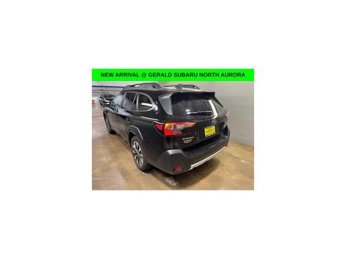 Crystal Black Silica 2023 Subaru Outback Limited