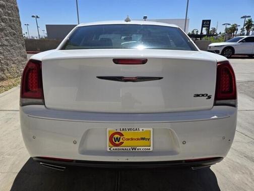 2022 Chrysler 300 S