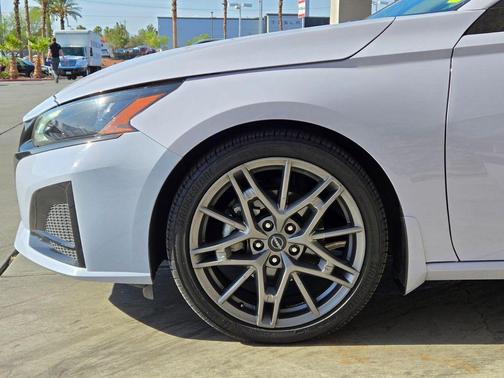 Gray Sky Pearl 2024 Nissan Altima SR VC-Turbo FWD
