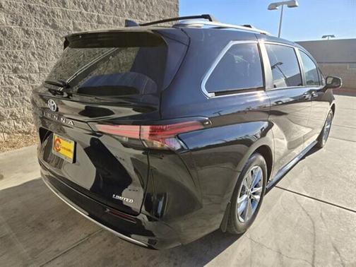 2025 Toyota Sienna Limited