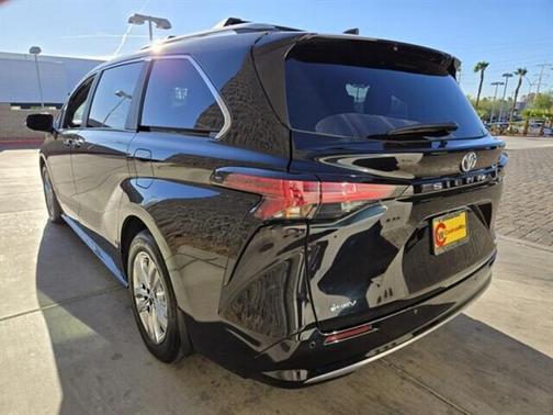 2025 Toyota Sienna Limited