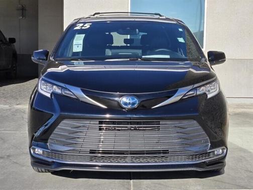 2025 Toyota Sienna Limited