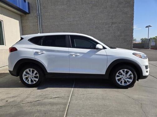 2020 Hyundai TUCSON SE