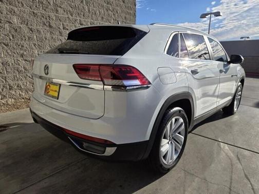 2021 Volkswagen Atlas Cross Sport 2.0T SE w/Technology