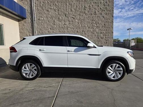 2021 Volkswagen Atlas Cross Sport 2.0T SE w/Technology