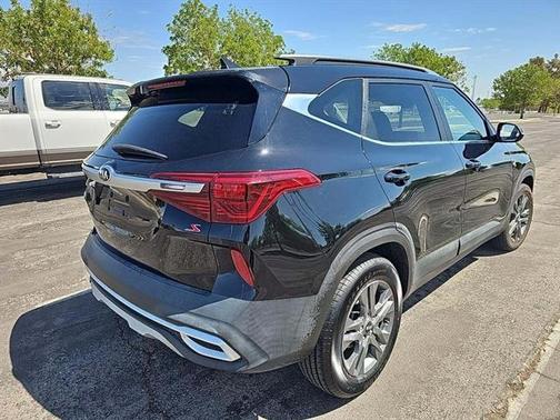 2021 Kia Seltos S