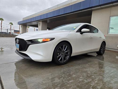 2019 Mazda Mazda3 FWD w/Preferred Package