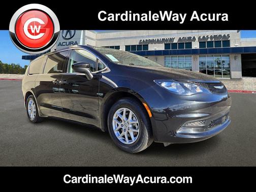 Brilliant Black Crystal Pearlcoat 2023 Chrysler Voyager LX