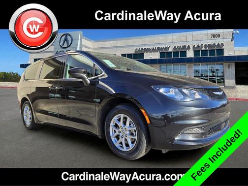 Brilliant Black Crystal Pearlcoat 2023 Chrysler Voyager LX