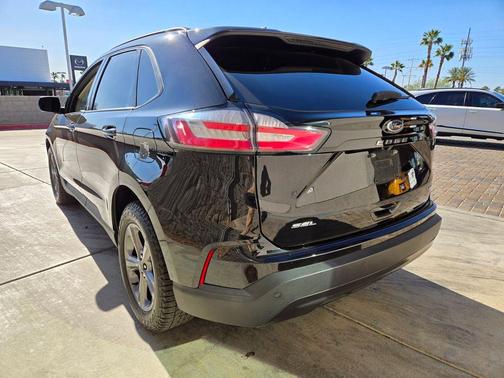 Agate Black Metallic 2023 Ford Edge SEL