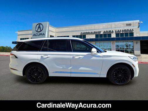 White 2022 Lincoln Aviator Reserve AWD