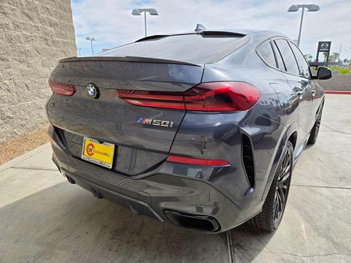 Arctic Gray Metallic 2022 BMW X6 M50i