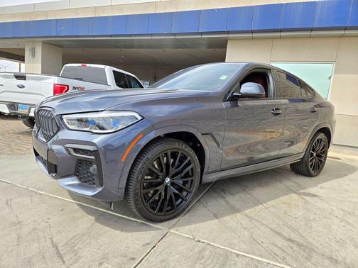 Arctic Gray Metallic 2022 BMW X6 M50i