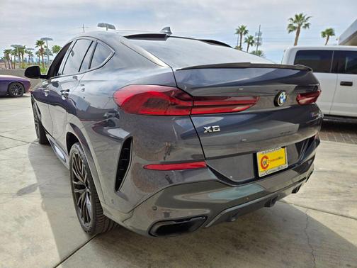 Arctic Gray Metallic 2022 BMW X6 M50i