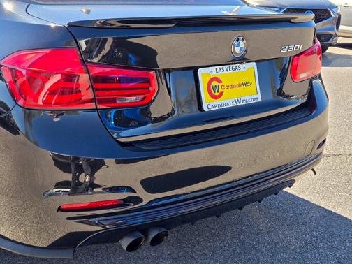 Black Sapphire Metallic 2018 BMW 330 330i