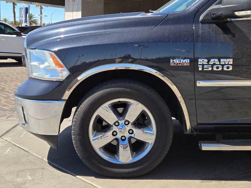 Maximum Steel Metallic Clearcoat 2013 RAM 1500 Big Horn