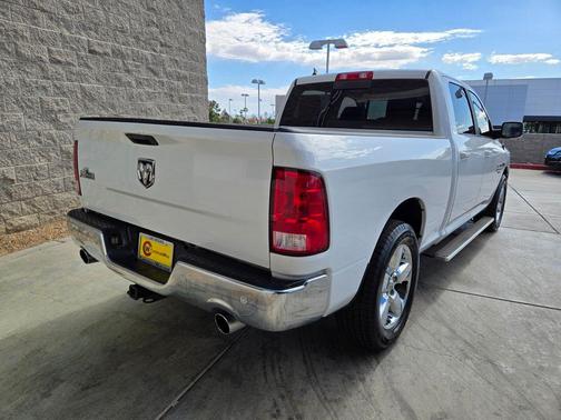 Bright White Clearcoat 2019 RAM 1500 Big Horn
