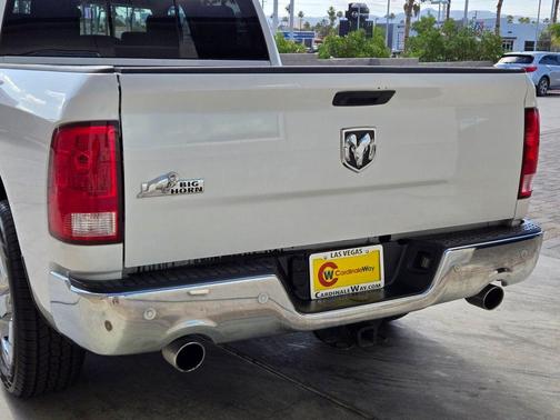 Bright White Clearcoat 2019 RAM 1500 Big Horn