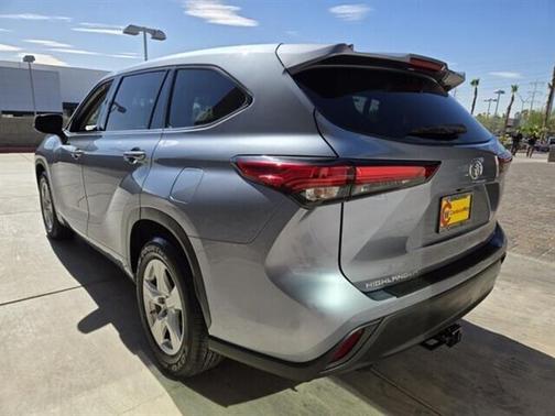 2021 Toyota Highlander LE