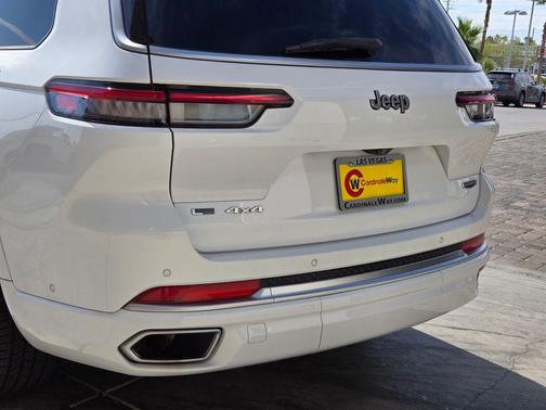 Bright White Clearcoat 2022 Jeep Grand Cherokee L Summit