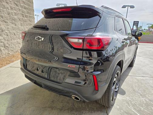 Mosaic Black Metallic 2024 Chevrolet Trailblazer RS