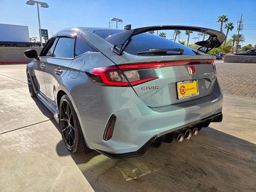 Sonic Gray Pearl 2025 Honda Civic Type R