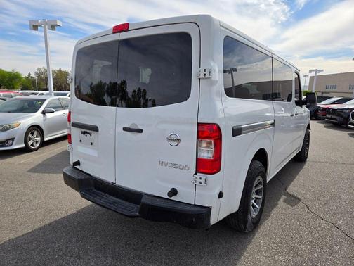 2017 Nissan NV Passenger NV3500 HD S V6