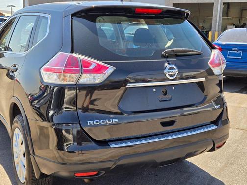 Magnetic Black 2016 Nissan Rogue S