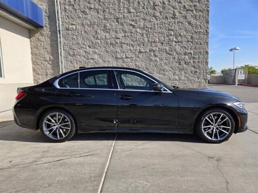 2019 BMW 330 330i