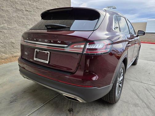 Burgundy Velvet Metallic Tinted Clearcoat 2023 Lincoln Nautilus Standard
