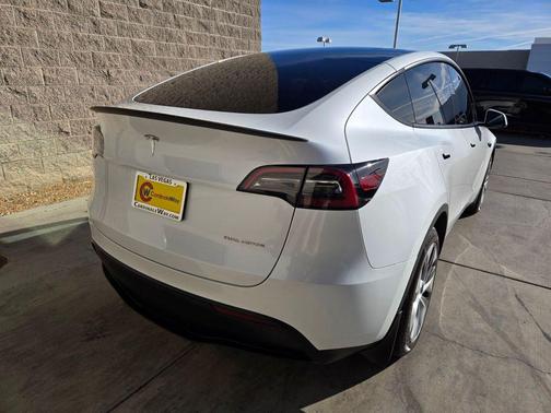 Pearl White Multi-Coat 2023 Tesla Model Y Long Range Dual Motor All-Wheel Drive