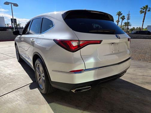 Platinum White Pearl 2023 Acura MDX Standard