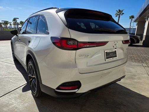 White 2025 Mazda CX-70 PHEV Premium