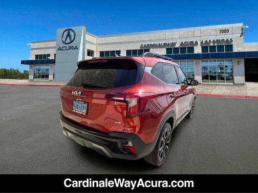Mars Orange 2024 Kia Seltos X-Line