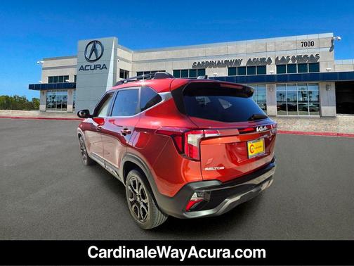 Mars Orange 2024 Kia Seltos X-Line
