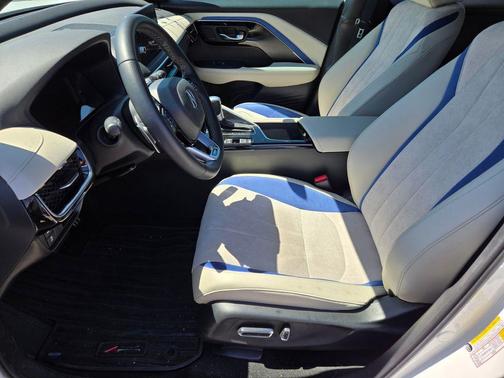 Platinum White Pearl 2025 Acura ADX A-Spec