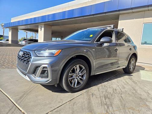 Daytona Gray Pearl Effect 2022 Audi Q5 45 S line Premium