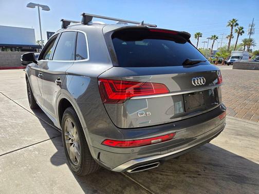 Daytona Gray Pearl Effect 2022 Audi Q5 45 S line Premium