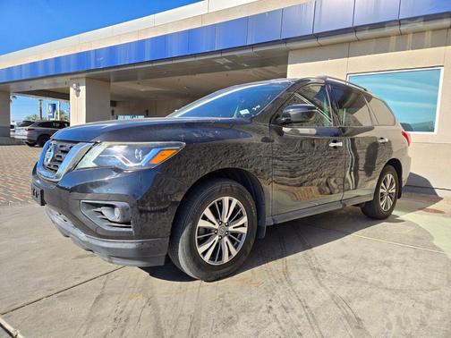 Magnetic Black Pearl 2020 Nissan Pathfinder S 4WD