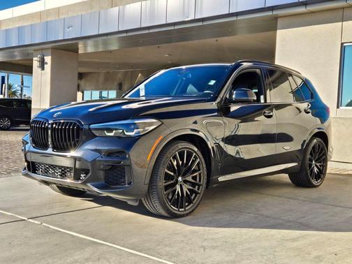 2022 BMW X5 M50i