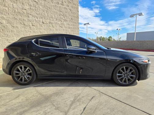 2022 Mazda Mazda3 FWD w/Select Package