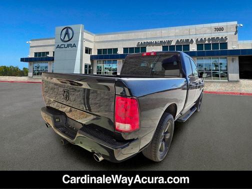 Brilliant Black Crystal Pearlcoat 2017 RAM 1500 Express