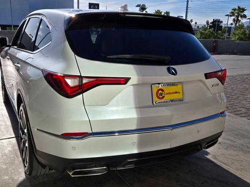 Platinum White Pearl 2023 Acura MDX Technology Package